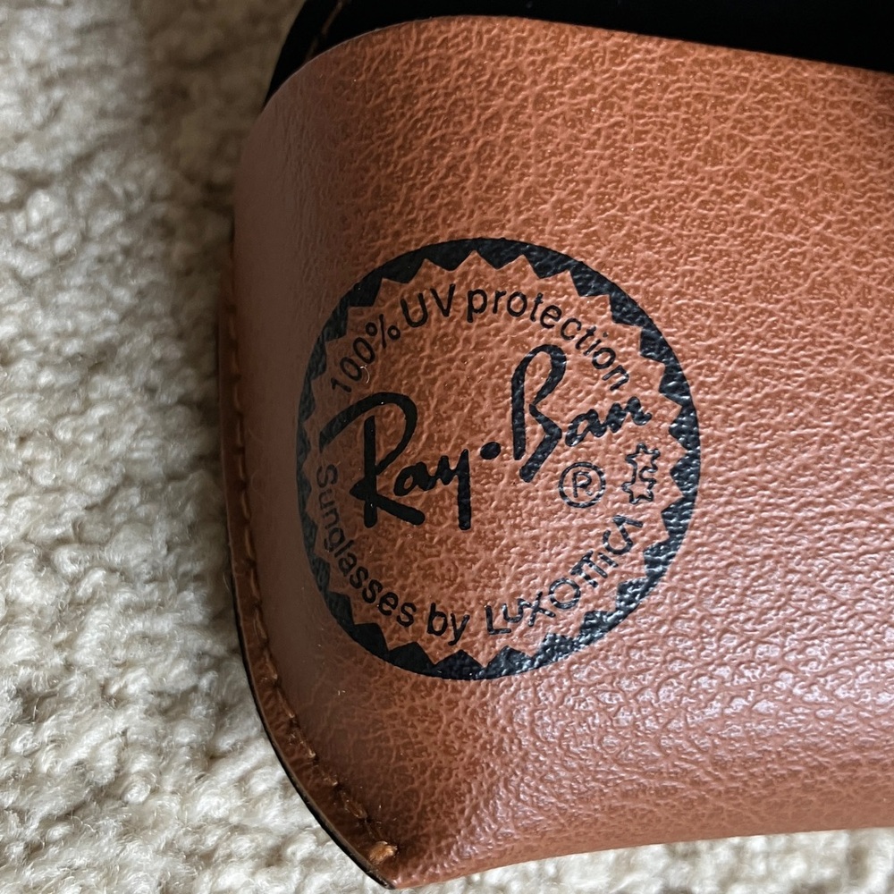 Ray-Ban Tan Leather Sunglasses Case - Picture 5 of 5